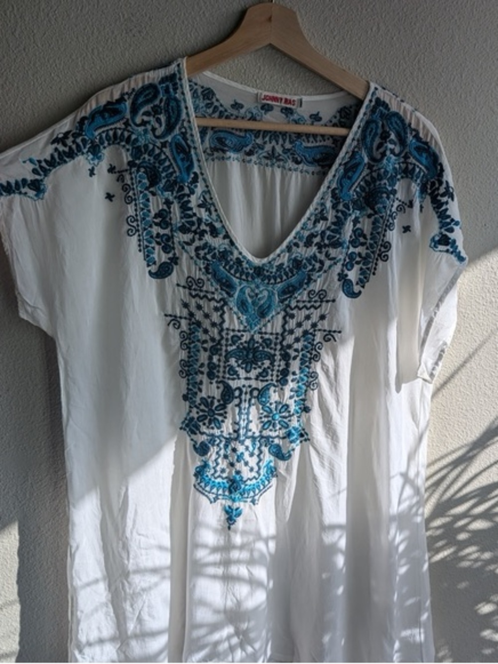 Johnny Was White silk Tunic with Teal Embroidered boho detail